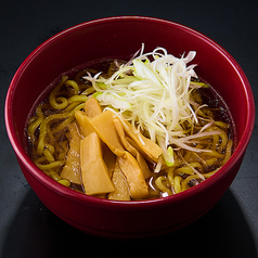一休醤油半ラーメン