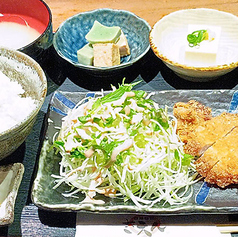 お腹も心も大満足！ご飯とボリューム満点の本格ランチ！