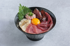 【まぐろ好きにはたまらない!】生まぐろの玉手箱丼