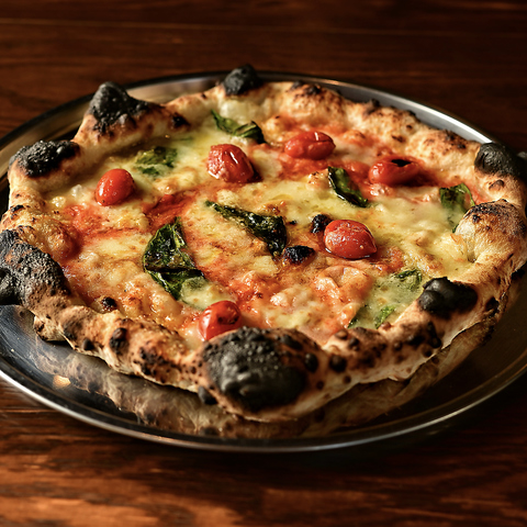 ビブグルマン獲得の人気ピッツェリア「PST-Pizza Studio Tamaki-」の沖縄初進出店舗