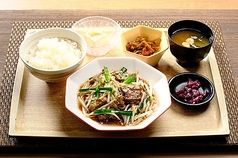 レバニラ炒め定食
