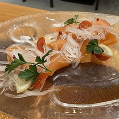 スモークサーモンのカルパッチョ