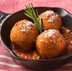 アランチーニ～トマトとチーズのライスコロッケ～