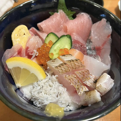 市場海鮮丼 (並)