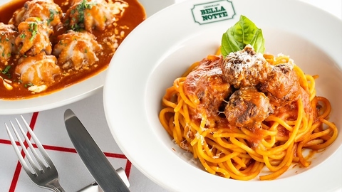 懐かしの味と本格イタリアンを楽しめる、洋食スタイルのレストラン