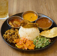 南インドやスリランカ出身のシェフが作る本場の味を堪能