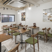 全面禁煙の当店では、すべてのお客様が快適に過ごせるよう配慮しています。清々しい空間で、美味しい料理を心ゆくまでお楽しみいただけます。安心してお越しください。