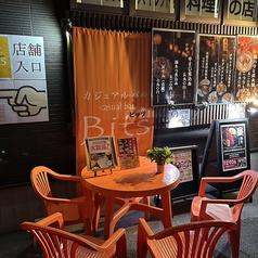 テラス席もございます。暖かい季節に飲むビールはたまりません♪