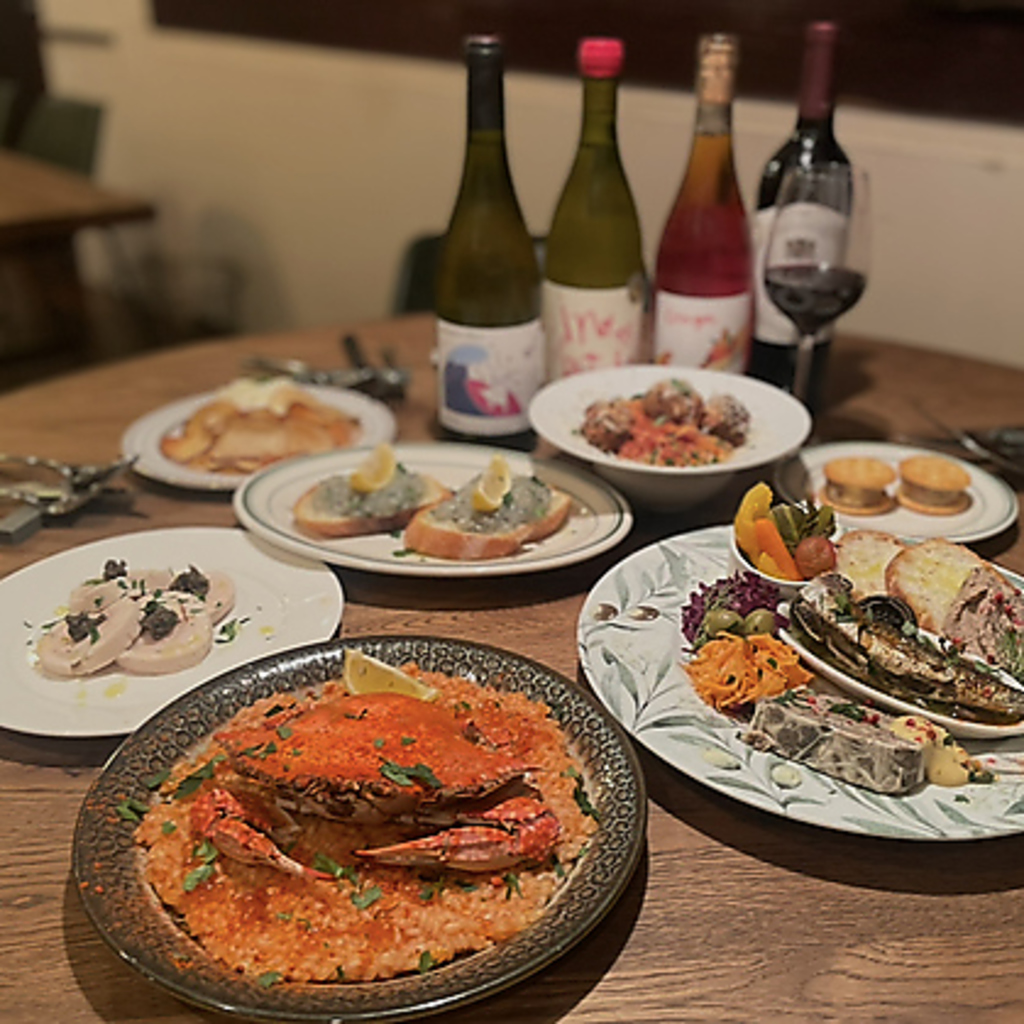 旬の食材を楽しんで頂けるよう、季節によってグランドメニューは入れ替えております。