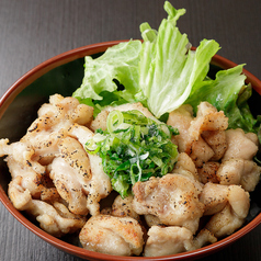 炭火焼き チキンペッパー丼