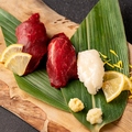 料理メニュー写真 肉寿司の盛り合わせ3種