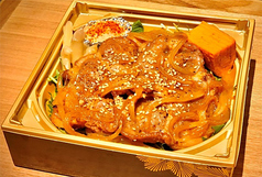 国産豚の生姜焼き丼