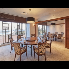 個室　2～8名さま[コース料金]1名さま・鳳凰コース ￥9,000・琥珀コース ￥13,000[個室料金]1室　￥5,500個室　9～16名さま[コース料金]1名さま・鳳凰コース ￥9,000・琥珀コース ￥13,000[個室料金]1室　￥11,000