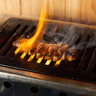 ●鮮度の良い『魚貝』を焼き肉のようにロースターで焼く
