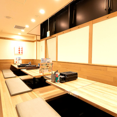 4名様までおくつろぎいただける座敷席◎ゆっくり語らいながら、美味しいご飯とお酒をお楽しみ下さい♪