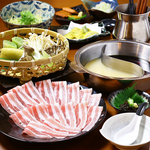 【忘新年会コースあり】伏見で絶品料理を♪本格的な和風居酒屋