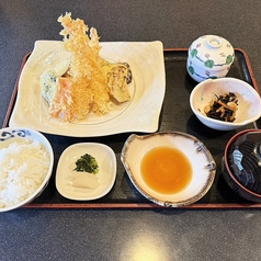 <平日限定>天婦羅の盛り合わせ定食