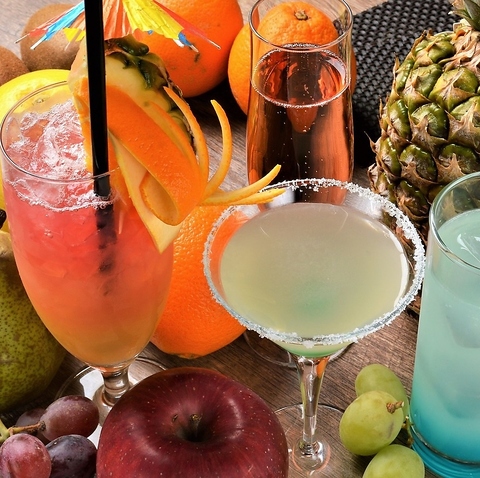 専門のバーテンダーによる、ドリンク類が充実している。本物の味を堪能できる店！