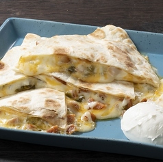 ケサディーヤ　チョリソーチリ