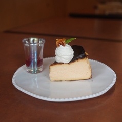 自家製バスクチーズケーキ