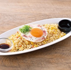 ソースor醤油?お好みチョイス 目玉焼きチャーハン