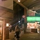 JR稲毛駅の西口を出てバスのロータリーを左側に沿って進んでいただき、すき家さんを左折