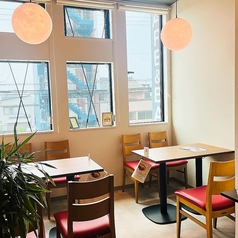 テーブル4名様×2【2階】