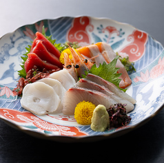 本マグロ入り 刺身5点盛り合わせ (3貫盛り)