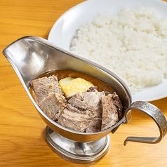 赤ワインで煮込んだビーフカレー
