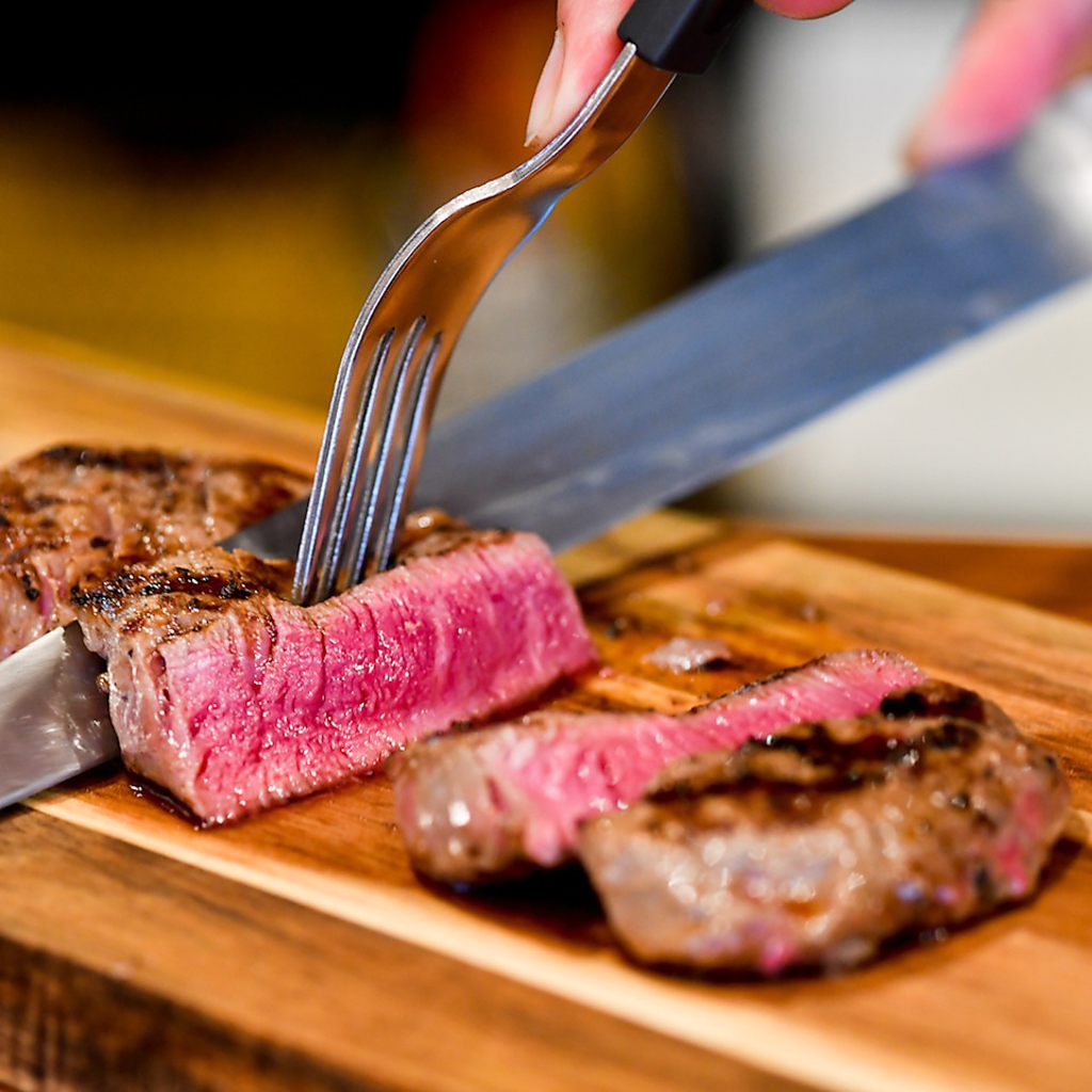 【Cafe&Bar Wish　（カフェ アンド バー　ウィッシュ）】