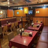 落ち着いた店内で美味しいカレーをご賞味ください！