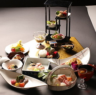 お料理の旨味を引き立てるお酒を各種ご用意しております