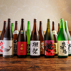 個性豊かな地酒。料理に寄り添う一杯から飲み比べまで