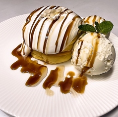 ナッツ＆メープルのパンケーキ