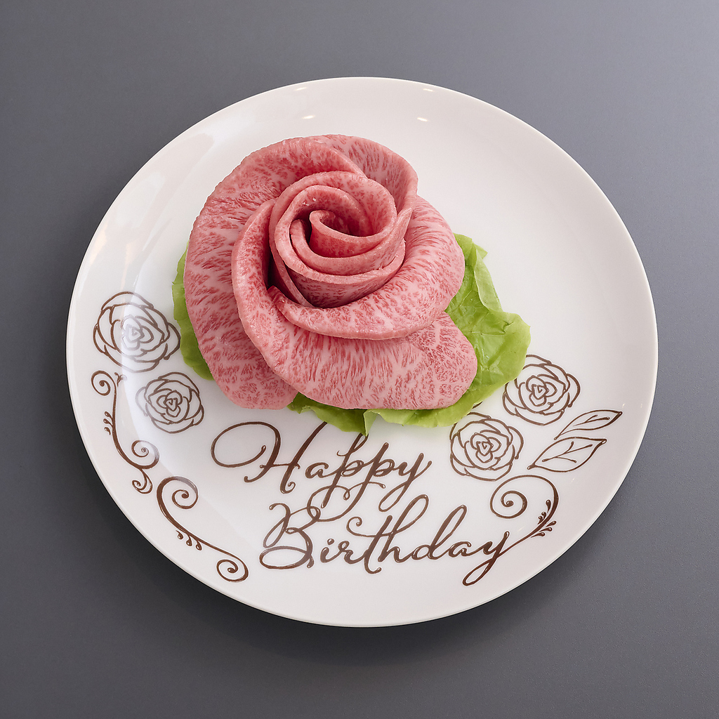 こだわりぬいた和牛の肉ケーキでお祝いしませんか？お子様連れやご家族でも