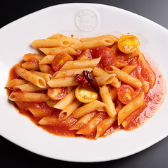 フレッシュトマトのアラビアータソース　ペンネ