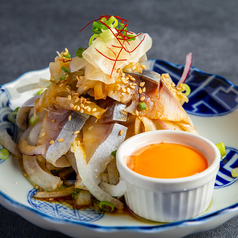 〆鯖ユッケ