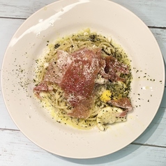 生ハムとレモンのバジル・パセリ