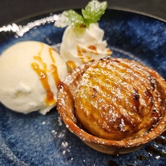 鳴門金時のスイートポテトバニラアイス添え