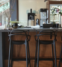 【カウンター1名×8席】お一人様大歓迎!カウンター席