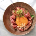 料理メニュー写真&nbsp;和牛モモの炙りユッケ