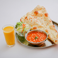 ランチ限定のお得なセットやテイクアウトも充実☆