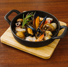 魚介たっぷりアヒージョ
