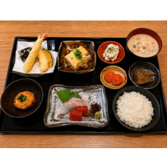囲炉裏と天ぷら よつば 八尾店のおすすめランチ1