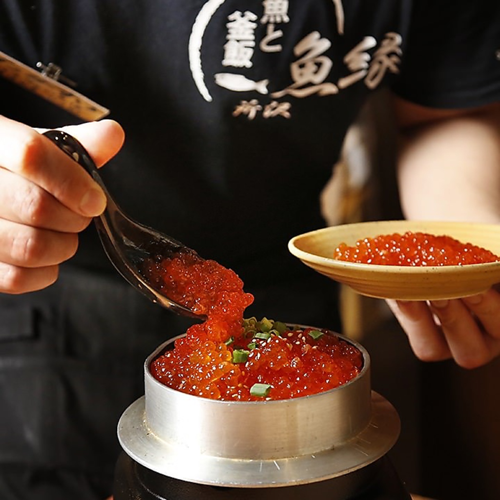 北海道直送の新鮮なお刺身は当店でも自信を持って提供しております！