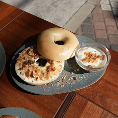 香ばしナッツのクリムチサンド