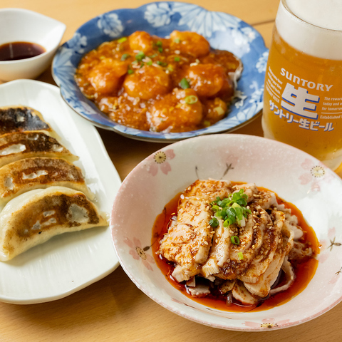 宴会にぴったりな飲み放題付コースを各種ご用意！名物の刀削麺も味わえる充実の内容★