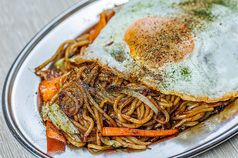 牛すじ焼きそば