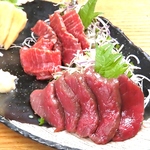 九州馬刺し3種盛り合わせもご用意ございます！美味しい日本種と一緒にぜひ♪