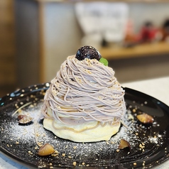モンブランクリームスフレパンケーキ